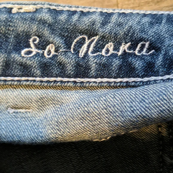 COWGIRL TUFF Sonora bootcut blingy Aztec embroidered blue jeans JS0N0R sz 24x33L - Picture 12 of 15